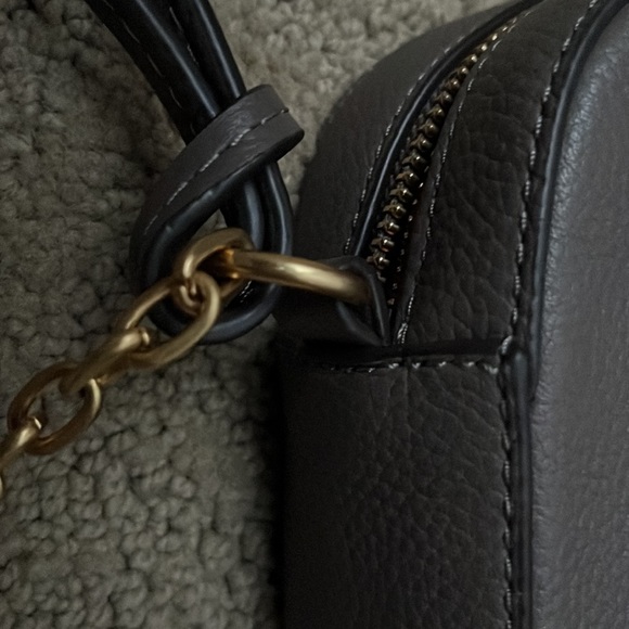 Tory Burch McGraw Camera Bag NWOT - Picture 8 of 10